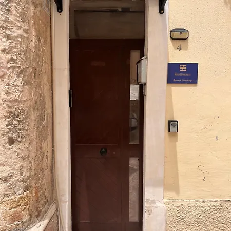 Aura Apartment