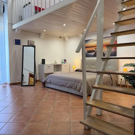 Aura Apartment *